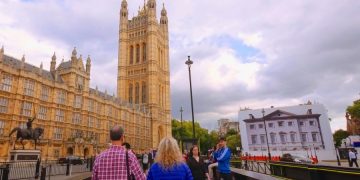 Туризм Великобритании прогнозирует проблемы из-за самоизоляции туристов