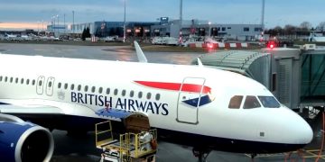 British Airways уволит сотрудников, а потом примет на работу с мизерной зарплатой