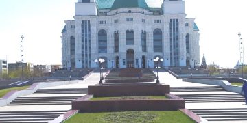 На КПП в Астраханской области ежедневно разворачивают около сотни машин