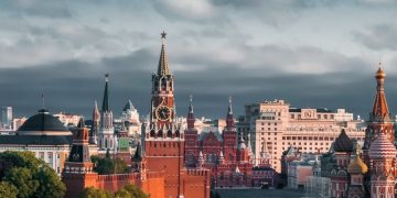 Туркомпании смогут выдавать ваучеры только вместо туров по России