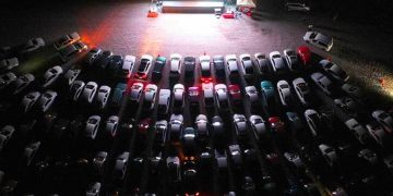 В турецкой провинции Невшехир открыли "автомобильный" кинотеатр