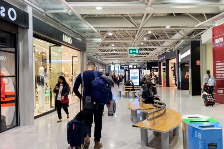 В аэропорту Фьюмичино испытывают новый способ сканирования пассажиров