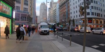 Мадрид и Валенсия страдают от антикарантинных протестов