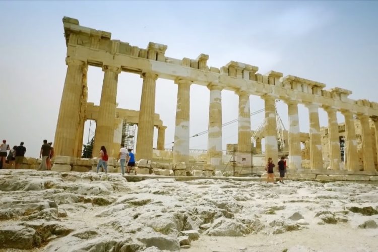 Возобновляются рейсы в Афины из нескольких стран