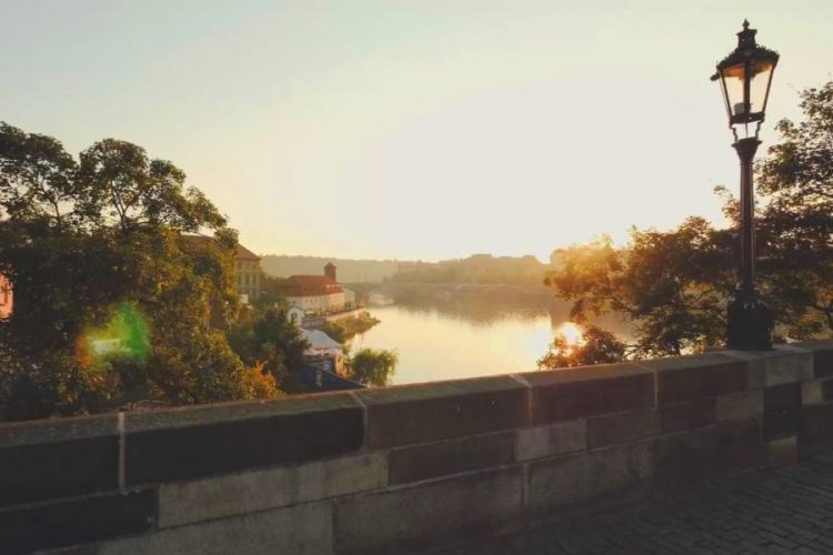 Чехия обозначила правила обслуживания туристов - лишних проблем не обещают