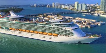Royal Caribbean анонсирует начало работы