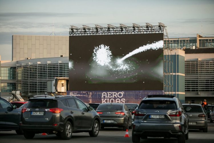 В аэропорту Вильнюса открылся необычный кинотеатр
