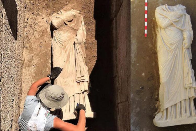 В Патаре обнаружили 1900-летнюю статую женщины