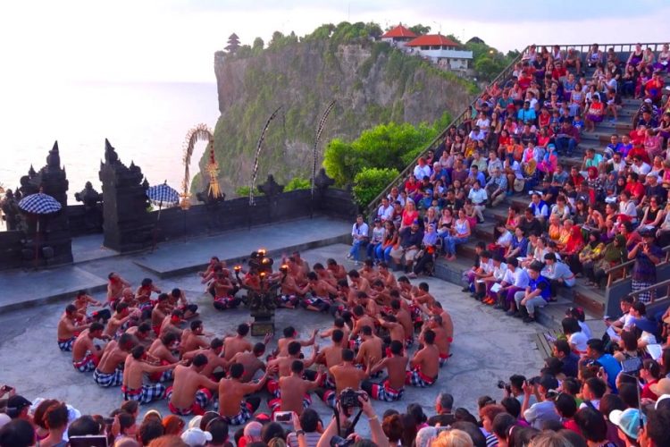 Новое исследование ВОЗ показывает, что 72% стран все еще полностью закрыты