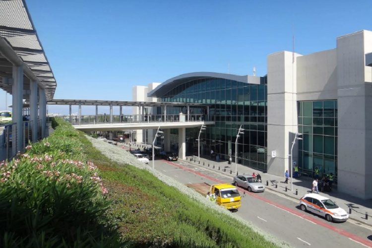 новость 21-06-2020 Аэропорты Кипра открылись для 18 стран «низкого риска»