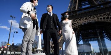 Знаковая достопримечательность Парижа открывается после карантина