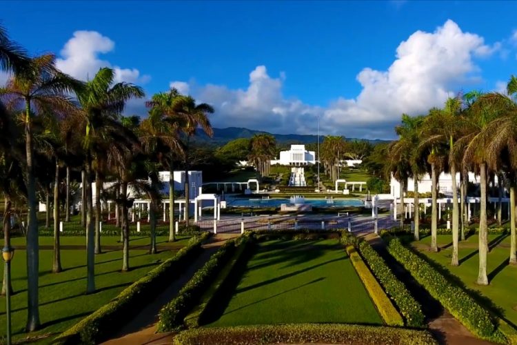 Гавайские острова превратят карантин в "концлагерь"