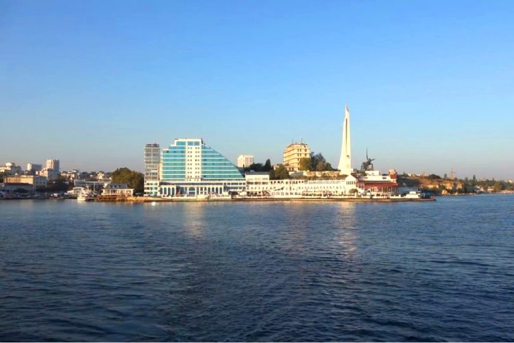 В Крым летом будут возить из 50 российских аэропортов