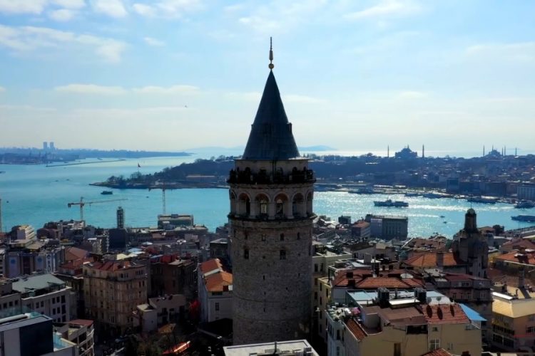 Турция ведет переговоры об открытии с 92 странами