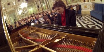 Театр Лисео в Барселоне дал концерт растениям