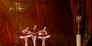 В Турции анонсировали запуск Театра-грузовика