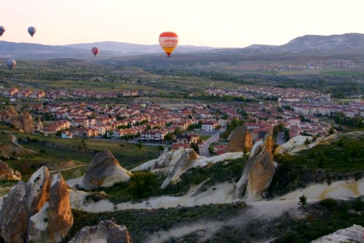 В Турции не ожидали такого всплеска бронирований после запуска международных рейсов