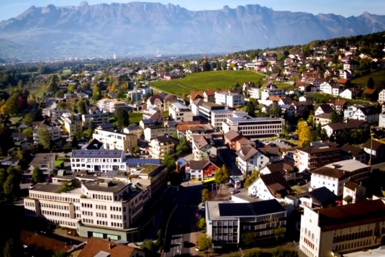 Люксембург раздаст туристам 700 000 ваучеров