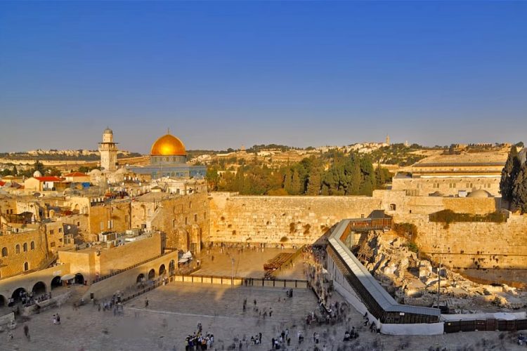 Туризм в Израиле не перезапустят, пока количество случаев заражения не упадет