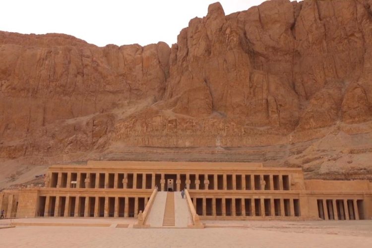 Египет согласен пропустить летний туристический сезон