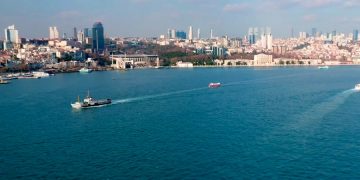 Стамбул еще нескоро освободится от коронавируса