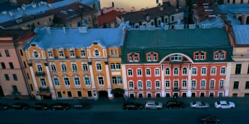 Петербургский туроператор приостановил деятельность из-за страховщика