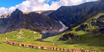 Отдых в Болгарии отменяется - в стране продлен режим ЧС