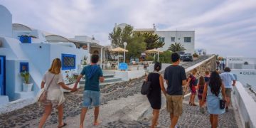 Румыния возобновляет чартерные рейсы в Грецию