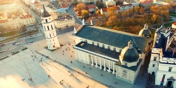 Литва снимает карантин - иностранцам разрешат приезжать