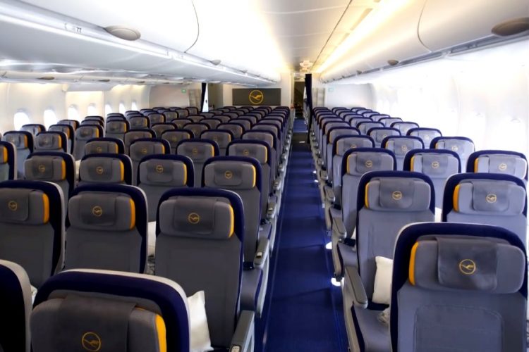 Отношение перевозчиков к дистанции в самолетах изменилось в худшую сторону