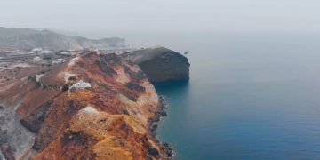 Правительство Греции обещает оплатить лечение от коронавируса туристам