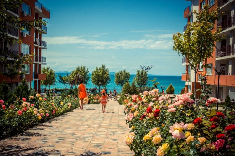 новость 29-07-2020 Список стран, которым Болгария разрешила въезд, пополнился