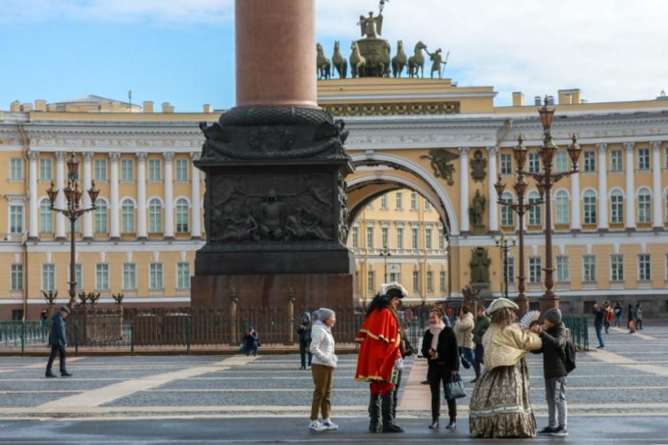 новость 24-07-2020 Открытие туристического сезона Санкт-Петербурга вновь переносится