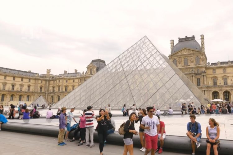 Премьер-министр Франции обнародовал позицию страны относительно повторного карантина