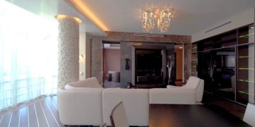 Пустующие из-за карантина заграничные дома россиян захватили мигранты