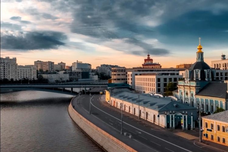 Смогут ли иностранцы приезжать в Россию через Турцию, Танзанию, Великобританию?