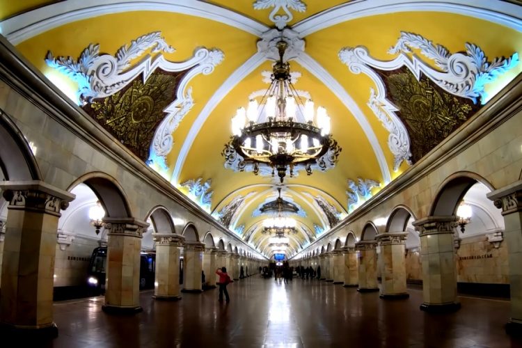 Роспотребнадзор сохраняет самоизоляцию по прибытию в Россию