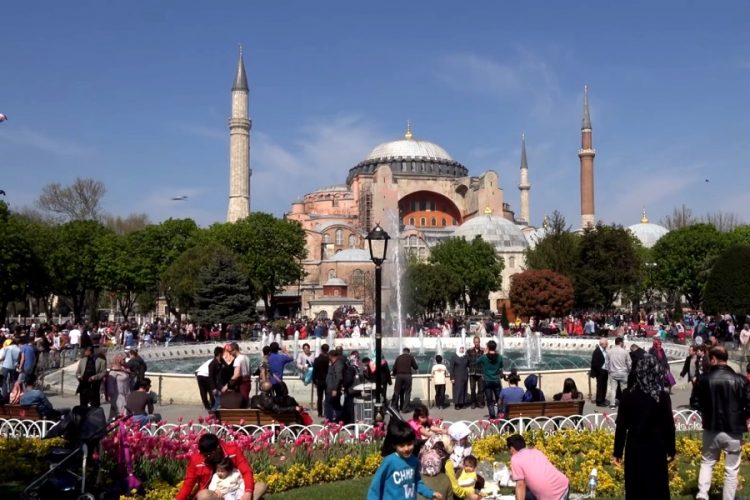 Президент Турции жестко ответил тем, кто критикует новый статус собора Святой Софии