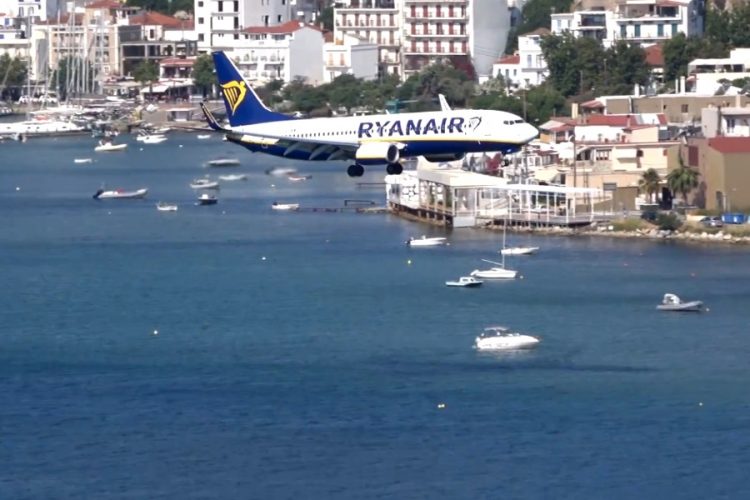 Чтобы перехватить самолет Ryanair в воздух подняли истребители