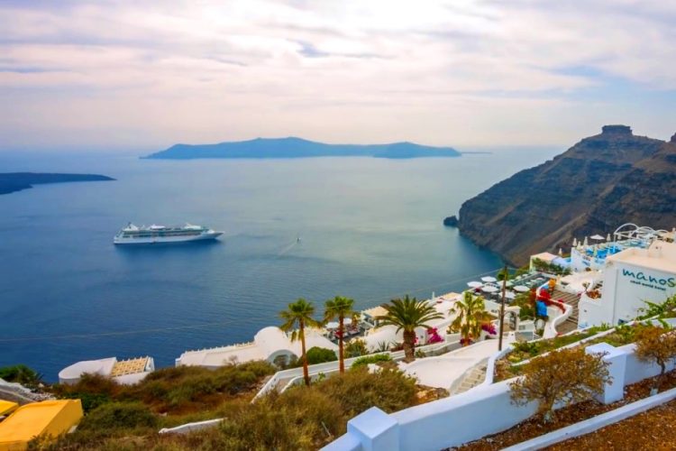 Греция уточнила правила приема интуристов