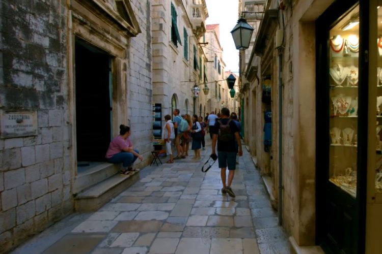 Въезд в Хорватию организуют по новым правилам