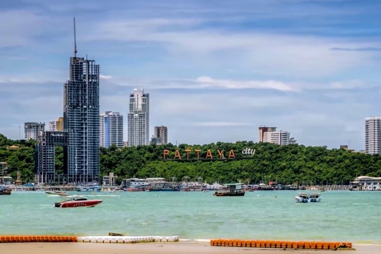 Ночные заведения Таиланда просят продлить часы работы