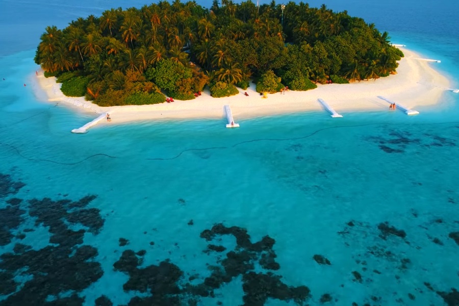 Остров омываемый двумя океанами. Тайские Мальдивы остров. Южная Азия Мальдивы. Индийский океан Мальдивский архипелаг. Территория островов Мальдивы.