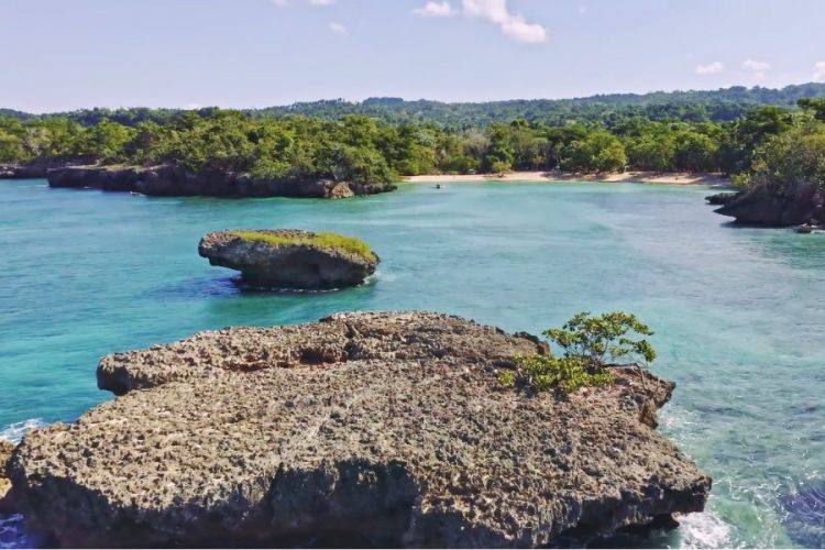 Багамские острова признали американских туристов опасными