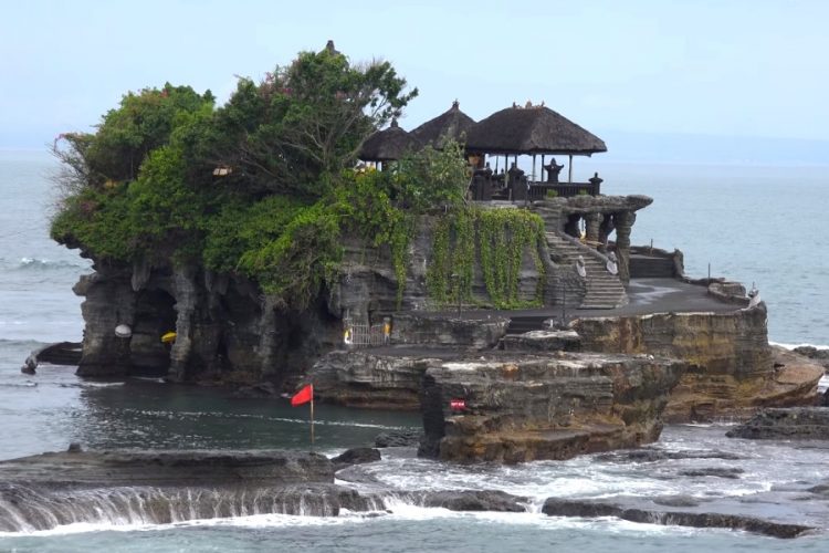 Обнародована точная дата запуска международного туризма на Бали