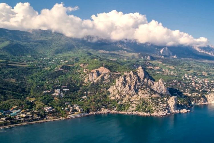 Пляжи Южного берега Крыма не готовы к наплыву туристов