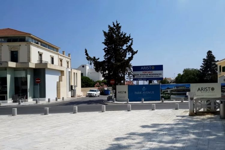 Туристка подралась с сотрудником аэропорта Пафоса, чтобы не проходить тест на коронавирус