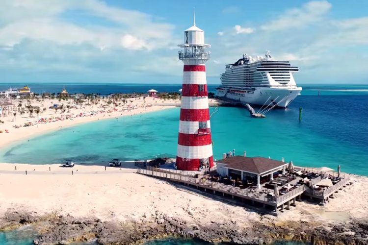 Круизная индустрия попала в "плен"