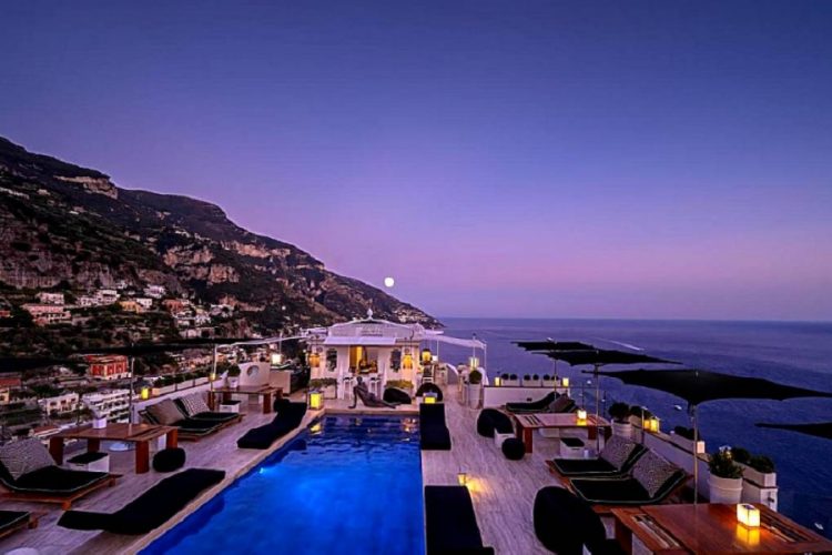 новость 16-08-2020 Отели на курортах Италии могут закрыться досрочно