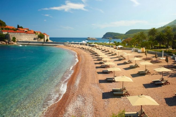 новость 22-08-2020 Правительство Черногории разрешило россиянам въезд в страну